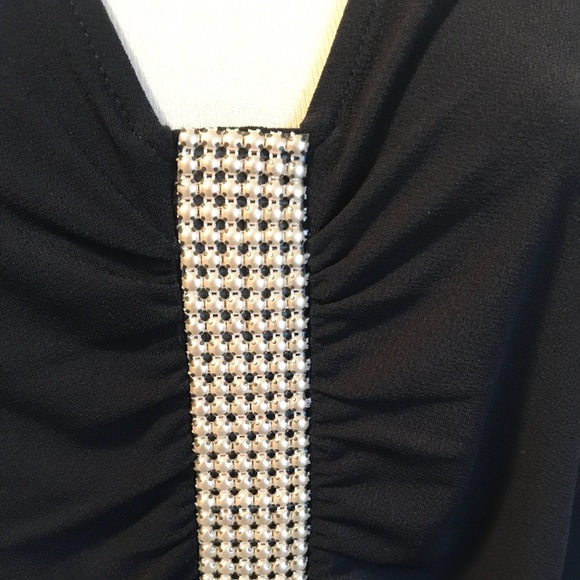 Ladies Top - Picture 6 of 6